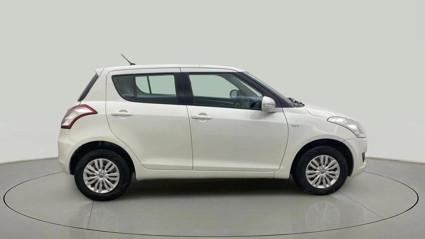 2013 Maruti Swift VXI, Petrol, Manual, 72,818 km, Right Side View