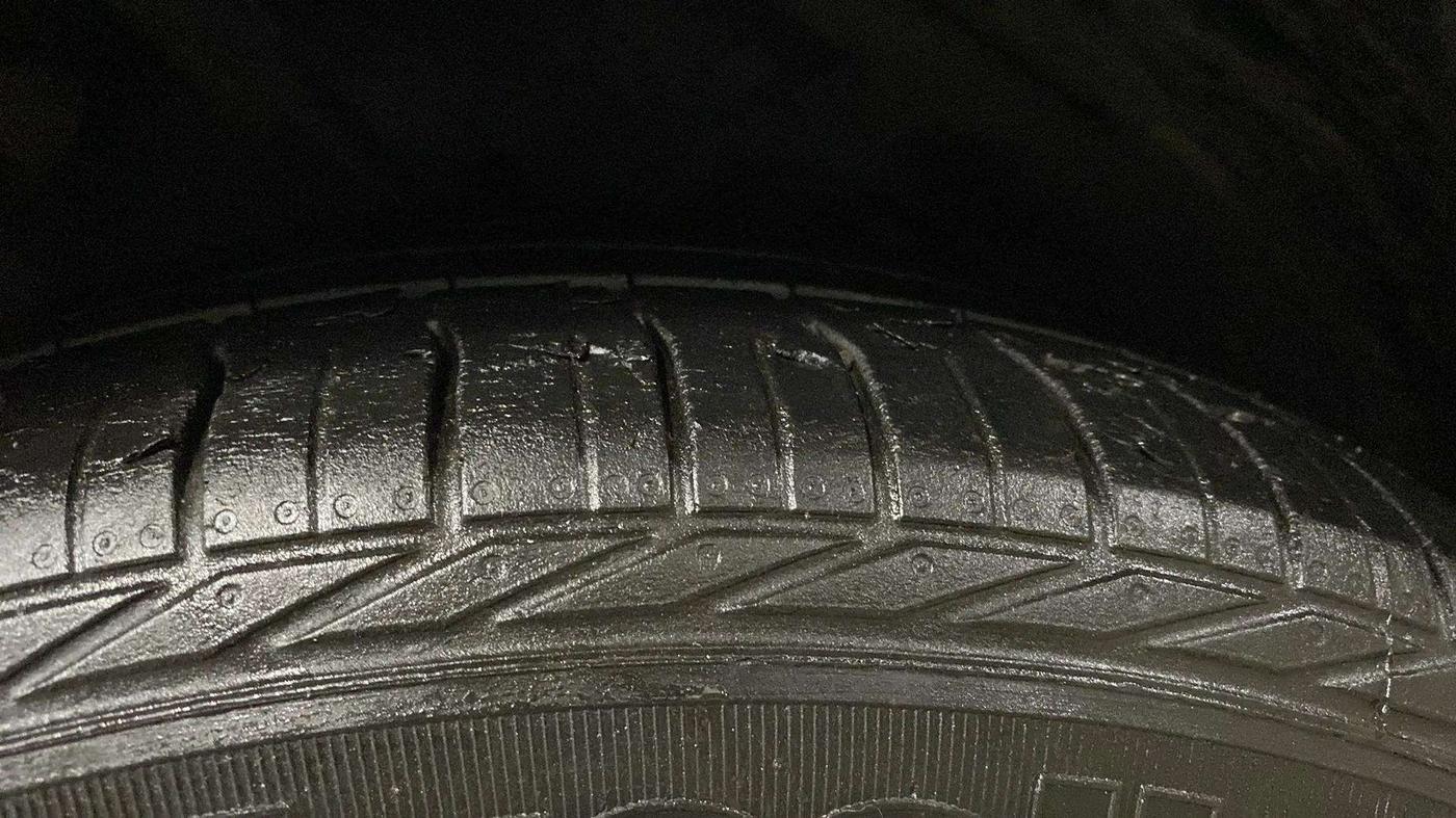 2021 Tata NEXON XZ PLUS PETROL, Petrol, Manual, 43,237 km, Right Front Tyre Tread