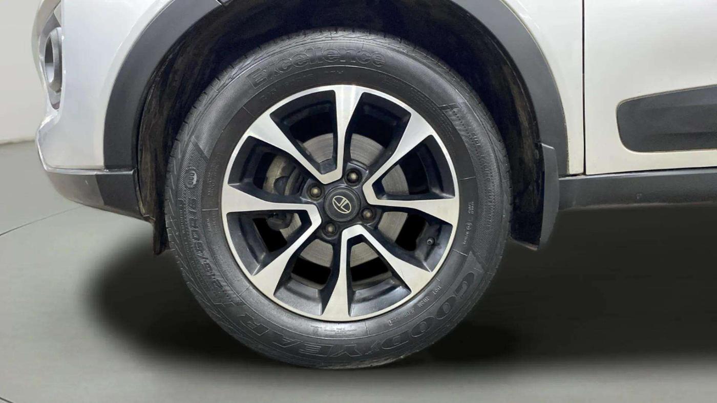 2021 Tata NEXON XZ PLUS PETROL, Petrol, Manual, 43,237 km, Left Front Wheel