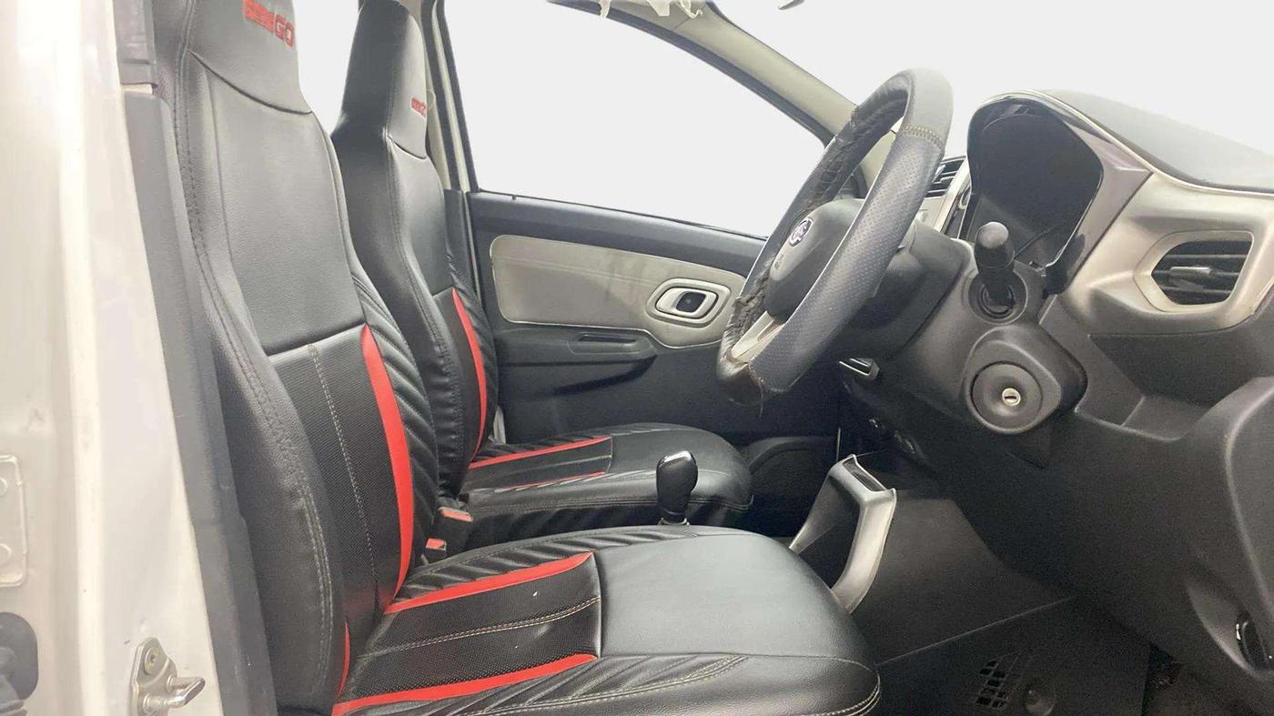 2021 Datsun Redi Go T(O) 1.0 AMT, Petrol, Automatic, 61,339 km, Right Side Front Door Cabin