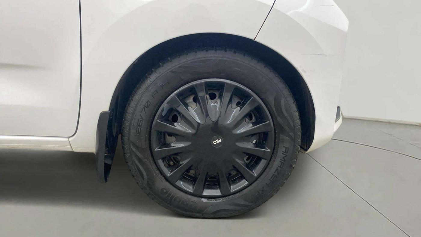 2021 Datsun Redi Go T(O) 1.0 AMT, Petrol, Automatic, 61,339 km, Right Front Wheel