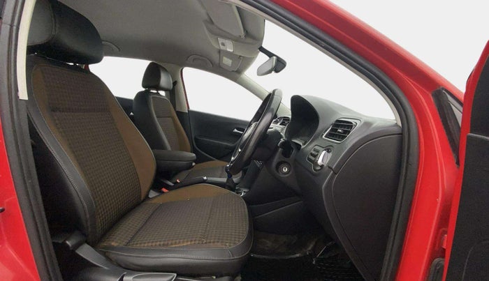2018 Volkswagen Polo HIGHLINE PLUS 1.0 16 ALLOY, Petrol, Manual, 84,935 km, Right Side Front Door Cabin