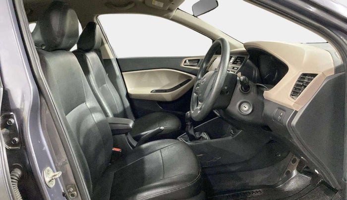 2017 Hyundai Elite i20 SPORTZ 1.2, Petrol, Manual, 12,748 km, Right Side Front Door Cabin