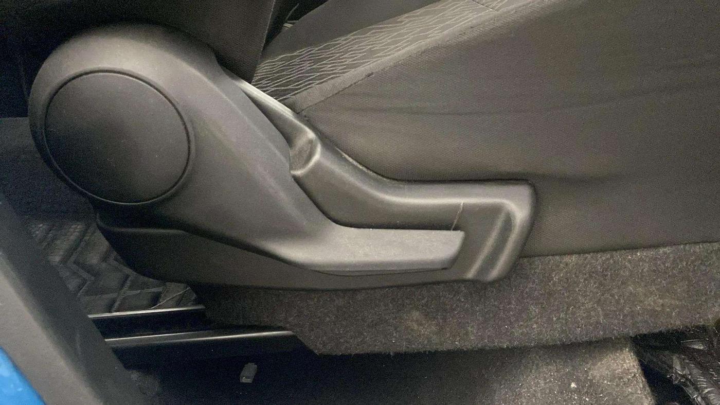 2020 Maruti IGNIS ZETA 1.2, Petrol, Manual, 35,384 km, Driver Side Adjustment Panel
