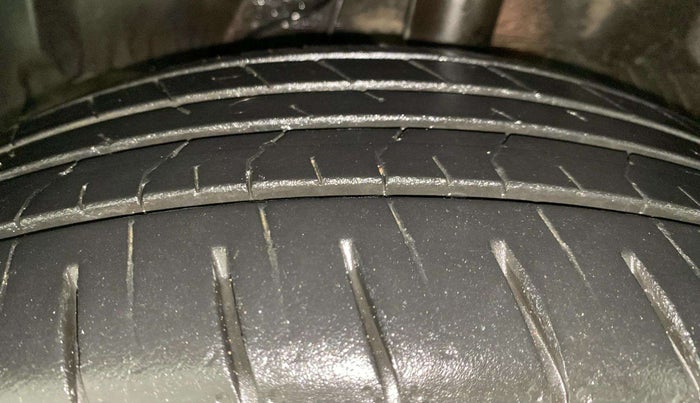 2020 MG HECTOR SHARP 1.5 DCT PETROL, Petrol, Automatic, 68,393 km, Left Front Tyre Tread