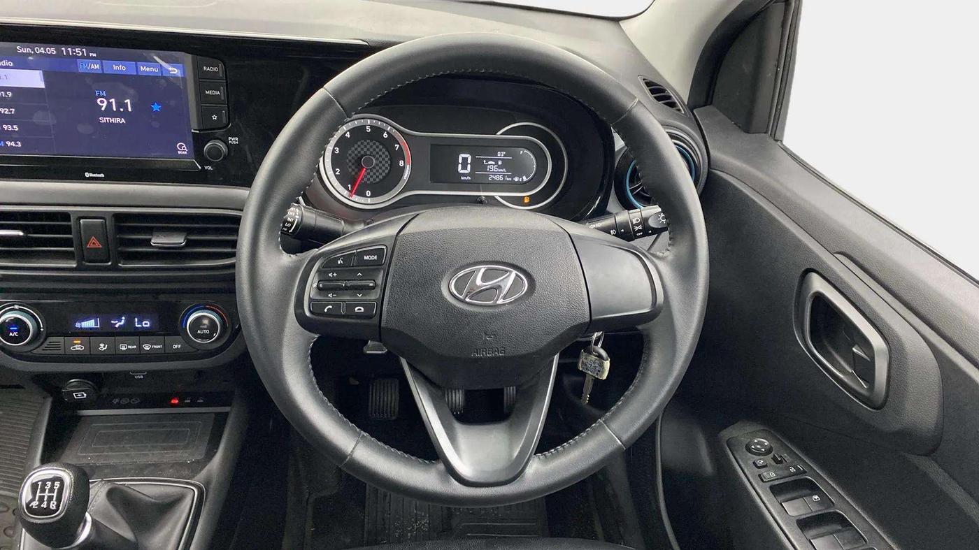 2022 Hyundai GRAND I10 NIOS SPORTZ 1.2 KAPPA VTVT DUAL TONE, Petrol, Manual, 24,952 km, Steering Wheel Close Up