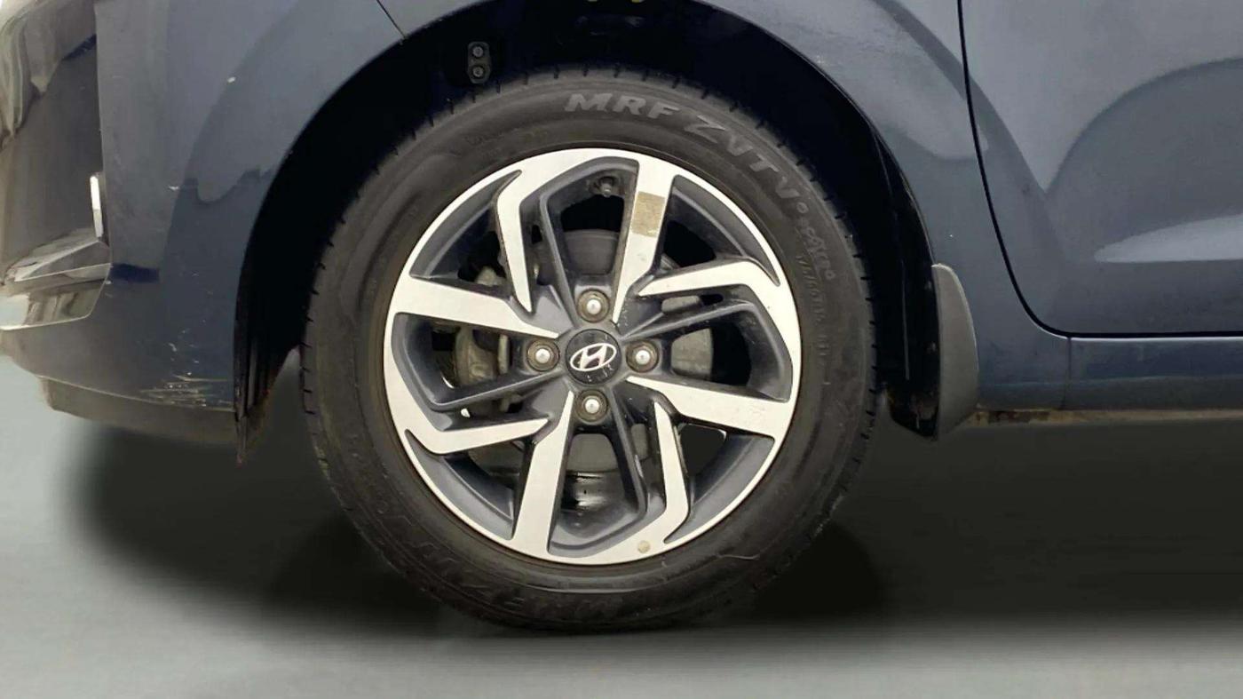 2022 Hyundai GRAND I10 NIOS SPORTZ 1.2 KAPPA VTVT DUAL TONE, Petrol, Manual, 24,952 km, Left Front Wheel