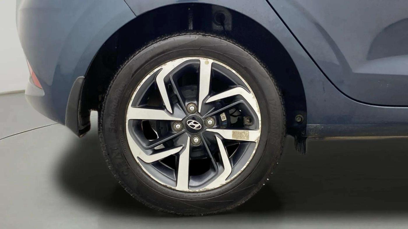 2022 Hyundai GRAND I10 NIOS SPORTZ 1.2 KAPPA VTVT DUAL TONE, Petrol, Manual, 24,952 km, Right Rear Wheel
