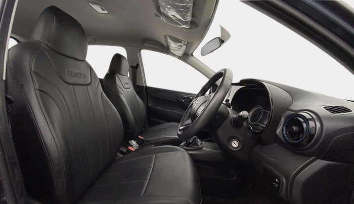 2022 Hyundai GRAND I10 NIOS SPORTZ 1.2 KAPPA VTVT DUAL TONE, Petrol, Manual, 24,818 km, Right Side Front Door Cabin