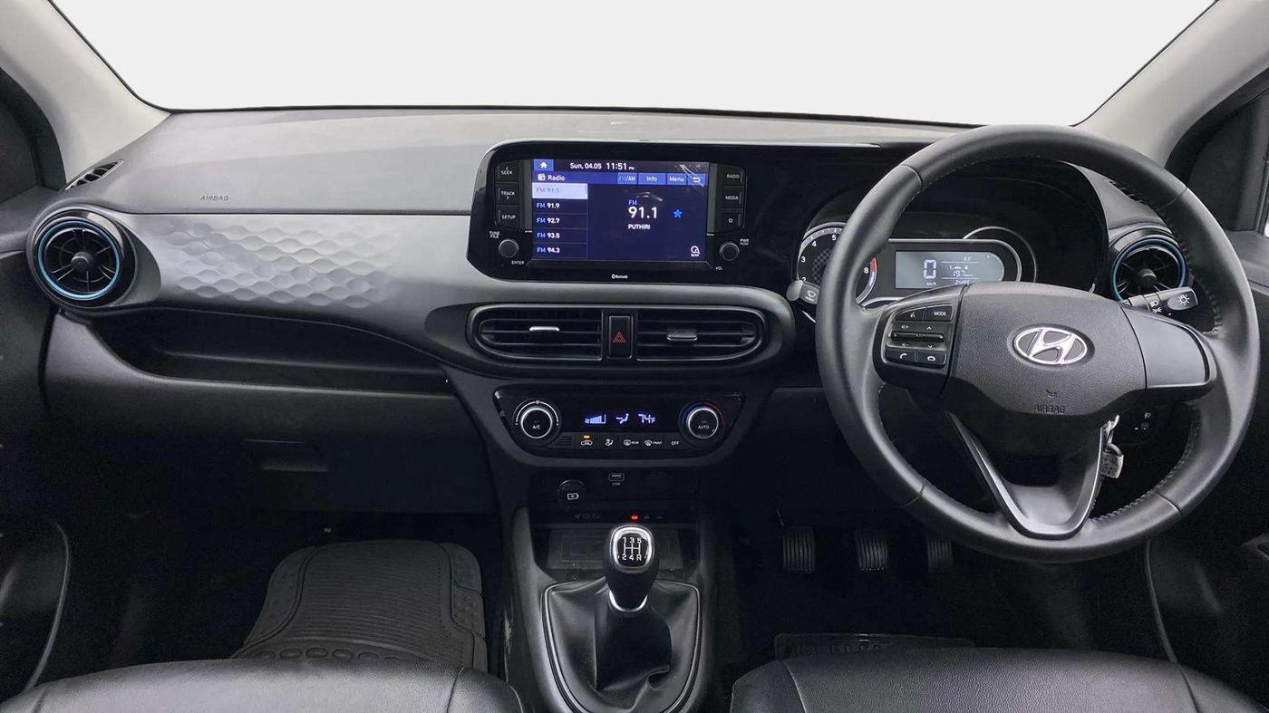 2022 Hyundai GRAND I10 NIOS SPORTZ 1.2 KAPPA VTVT DUAL TONE, Petrol, Manual, 24,952 km, Dashboard