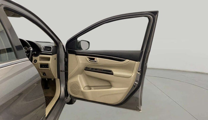 2018 Maruti Ciaz ALPHA  AT 1.4  PETROL, Petrol, Automatic, 26,752 km, RHS Front Door