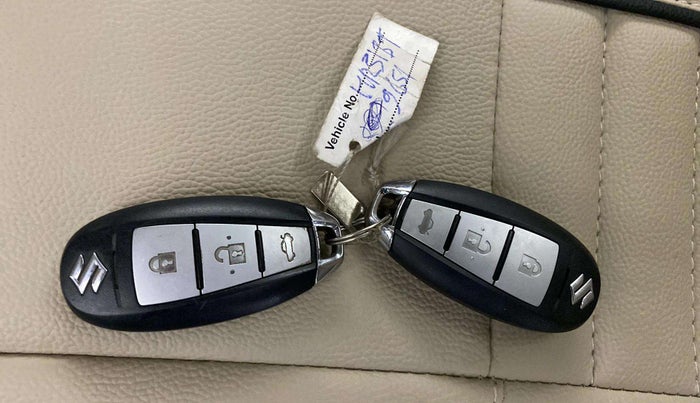 2018 Maruti Ciaz ALPHA  AT 1.4  PETROL, Petrol, Automatic, 26,752 km, Key Close Up