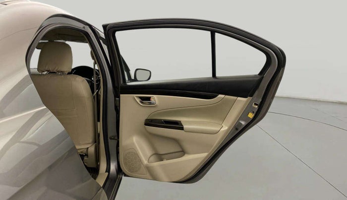 2018 Maruti Ciaz ALPHA  AT 1.4  PETROL, Petrol, Automatic, 26,752 km, RHS Rear Door