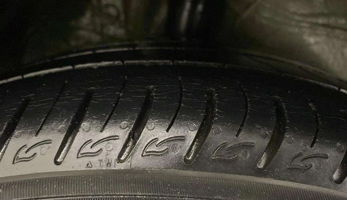 2018 Honda WR-V 1.5L I-DTEC S MT, Diesel, Manual, 79,633 km, Right Rear Tyre Tread