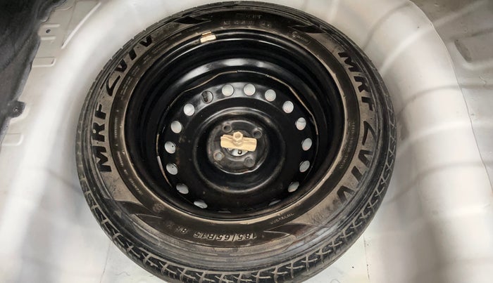 2015 Hyundai Verna FLUIDIC 4S 1.6 VTVT S, Petrol, Manual, 47,270 km, Spare Tyre