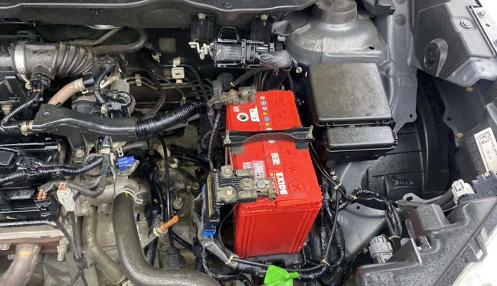 2019 Maruti XL6 ALPHA AT, Petrol, Automatic, 36,510 km, Engine View - Left