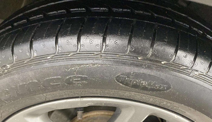 2021 Ford FREESTYLE TITANIUM 1.2 PETROL, Petrol, Manual, 36,258 km, Right Front Tyre Tread