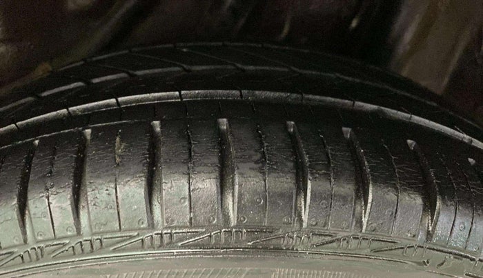 2017 Honda Amaze 1.2L I-VTEC S AT, Petrol, Automatic, 19,187 km, Left Rear Tyre Tread