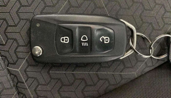2023 Tata PUNCH ADVENTURE MT CNG , CNG, Manual, 14,898 km, Key Close Up