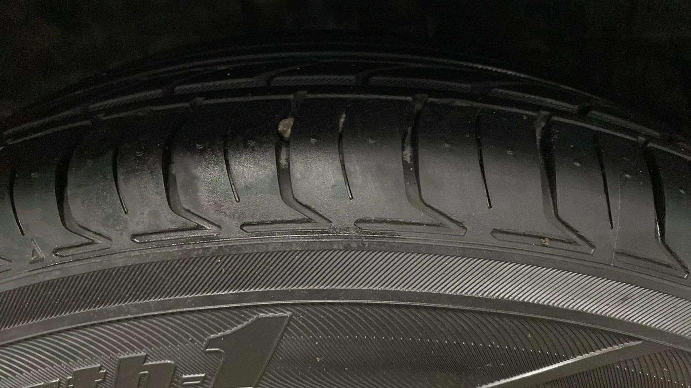 2017 Ford Ecosport TITANIUM 1.5L PETROL AT, Petrol, Automatic, 62,861 km, Left Front Tyre Tread