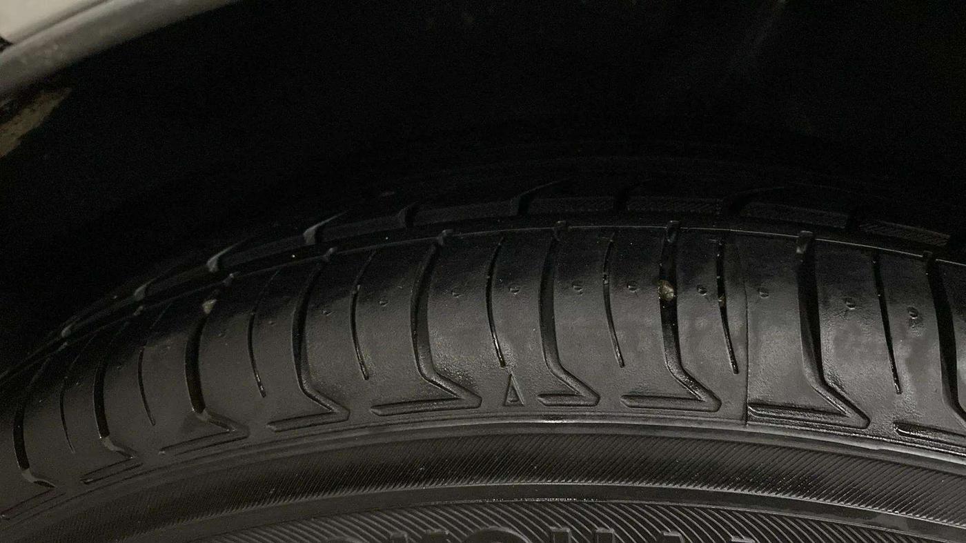 2017 Ford Ecosport TITANIUM 1.5L PETROL AT, Petrol, Automatic, 62,861 km, Right Rear Tyre Tread