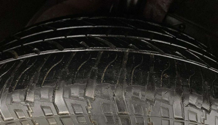 2019 Mahindra XUV500 W5, Diesel, Manual, 41,788 km, Right Front Tyre Tread