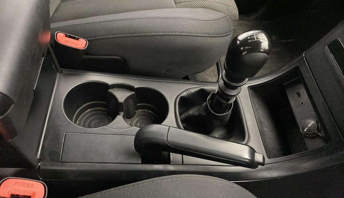 2019 Mahindra XUV500 W5, Diesel, Manual, 41,788 km, Gear Lever