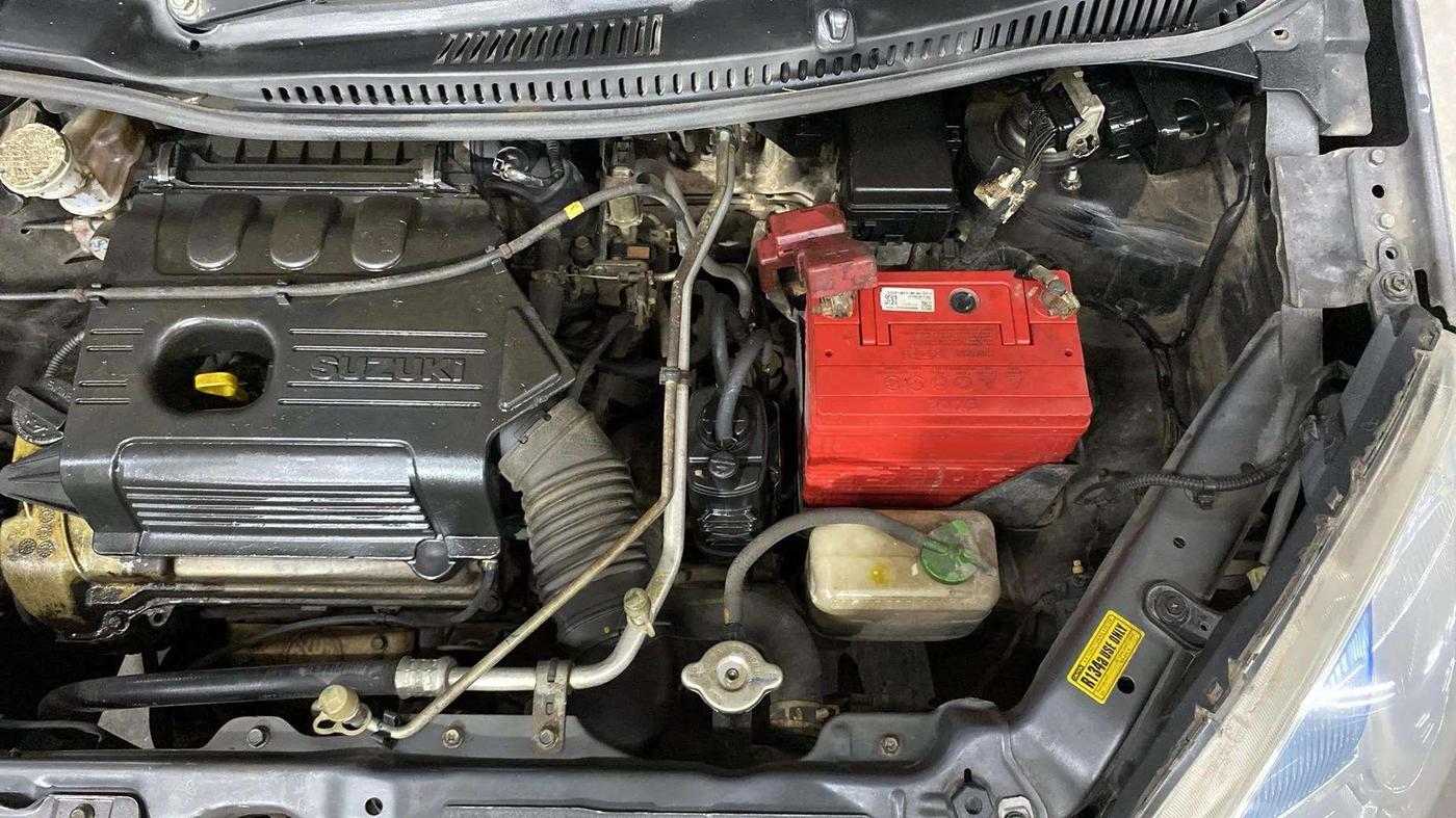 2014 Maruti Wagon R 1.0 VXI, Petrol, Manual, 80,969 km, Engine View - Left