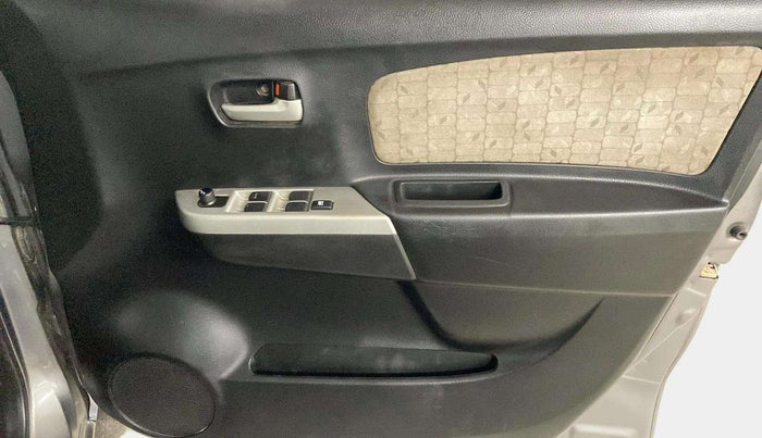 2014 Maruti Wagon R 1.0 VXI, Petrol, Manual, 80,914 km, Driver Side Door Panels Control