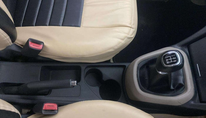2014 Hyundai Xcent S 1.2, Petrol, Manual, 82,298 km, Gear Lever