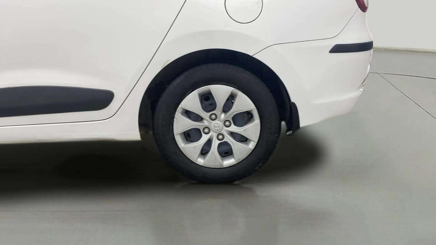 2014 Hyundai Xcent S 1.2, Petrol, Manual, 82,298 km, Left Rear Wheel