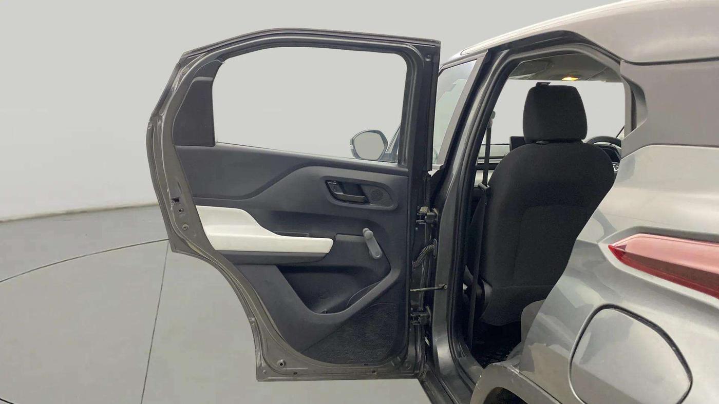 2022 Tata PUNCH PURE MT, Petrol, Manual, 20,065 km, LHS Rear Door