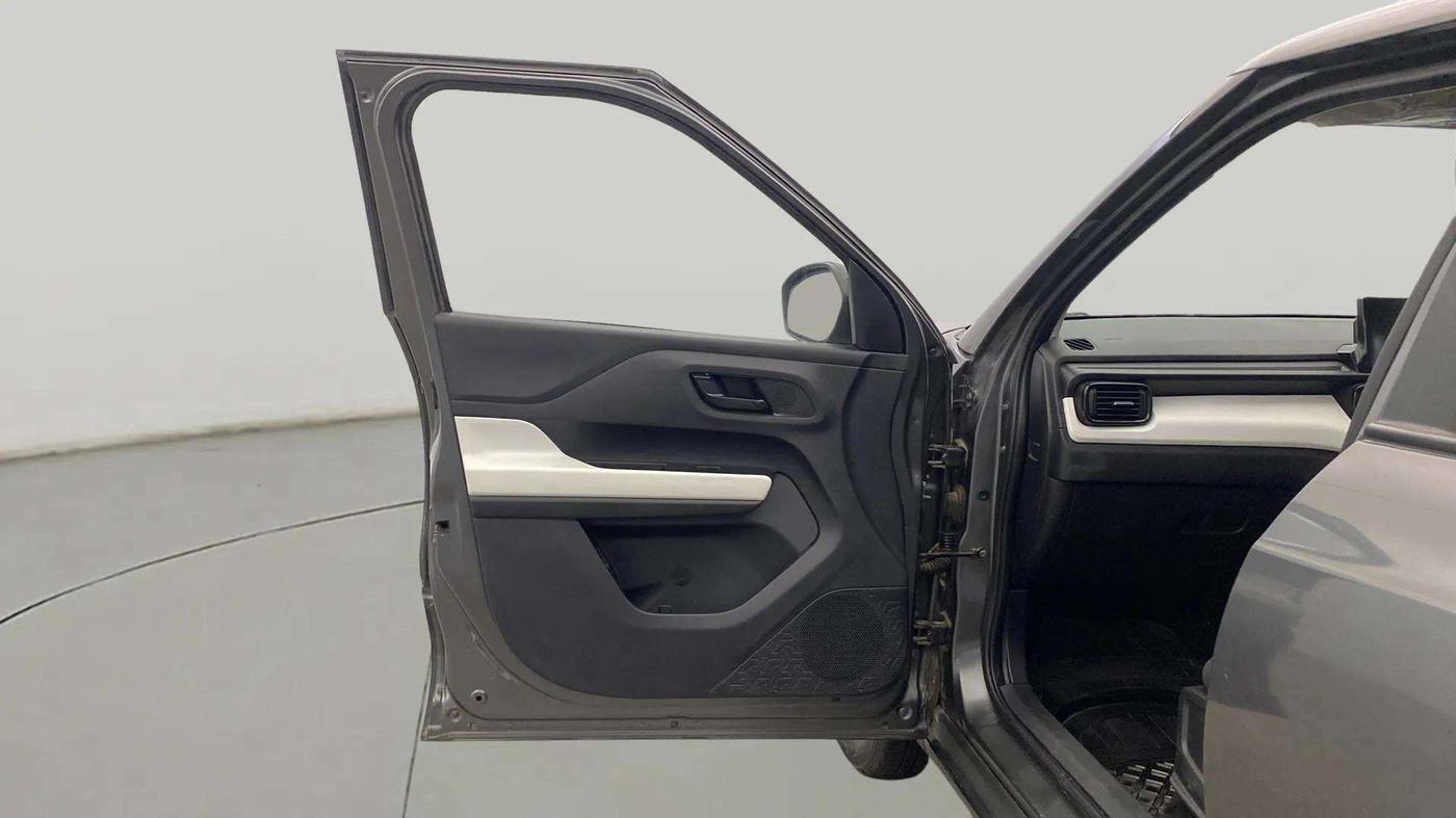 2022 Tata PUNCH PURE MT, Petrol, Manual, 20,065 km, LHS Front Door