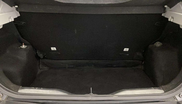 2022 Tata PUNCH PURE MT, Petrol, Manual, 20,065 km, Boot Open Zoomed View