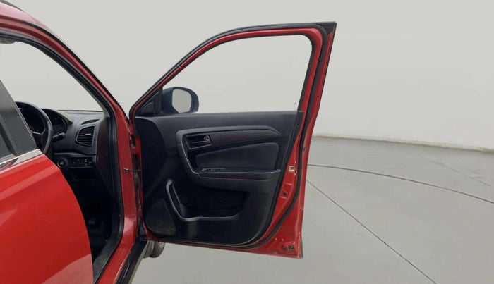 2021 Maruti Vitara Brezza VXI AT SHVS, Petrol, Automatic, 53,228 km, RHS Front Door