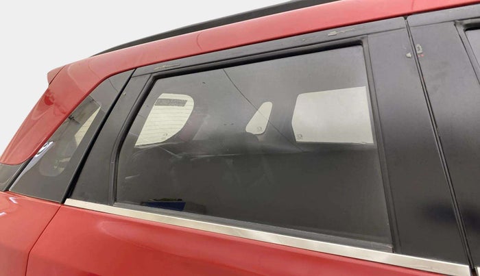 2021 Maruti Vitara Brezza VXI AT SHVS, Petrol, Automatic, 53,228 km, Right rear door - Slightly dented
