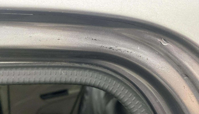 2016 Maruti Celerio VXI, Petrol, Manual, 66,812 km, Left C pillar - Paint is slightly faded