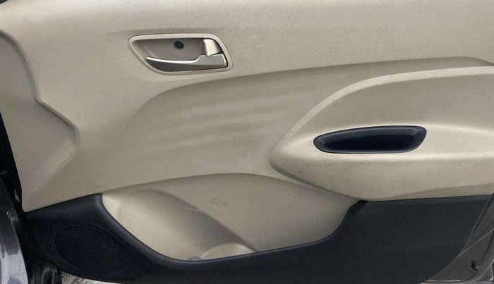 2019 Hyundai NEW SANTRO SPORTZ AMT, Petrol, Automatic, 47,535 km, Driver Side Door Panels Control