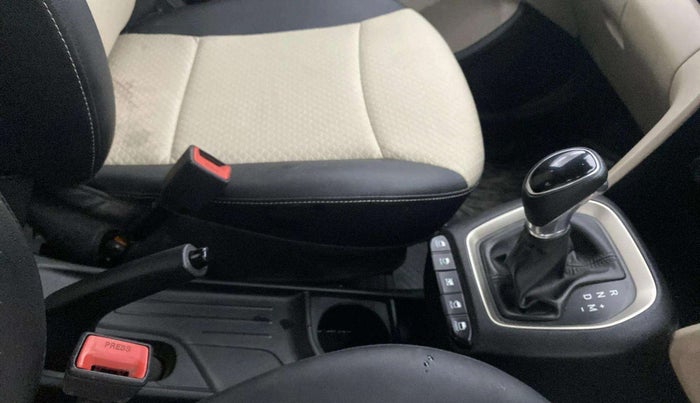2019 Hyundai NEW SANTRO SPORTZ AMT, Petrol, Automatic, 47,535 km, Gear Lever
