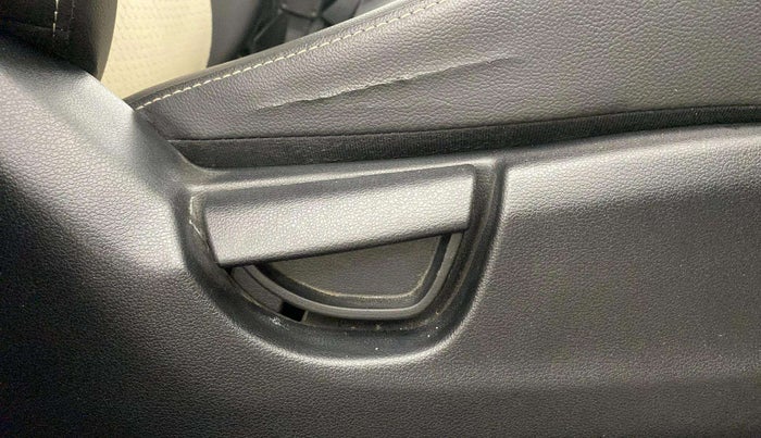 2019 Hyundai NEW SANTRO SPORTZ AMT, Petrol, Automatic, 47,535 km, Driver Side Adjustment Panel