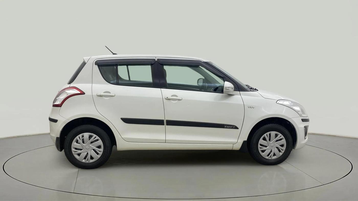 2017 Maruti Swift VXI O, Petrol, Manual, 62,875 km, Right Side View