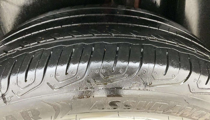 2022 Skoda KUSHAQ AMBITION 1.0L TSI AT, Petrol, Automatic, 21,733 km, Left Rear Tyre Tread