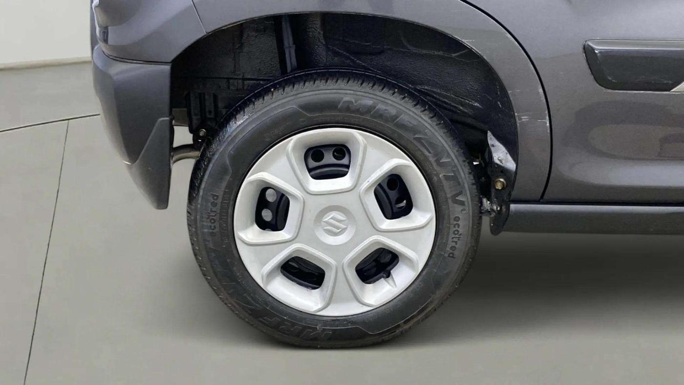 2020 Maruti S PRESSO VXI PLUS AMT, Petrol, Automatic, 10,853 km, Right Rear Wheel