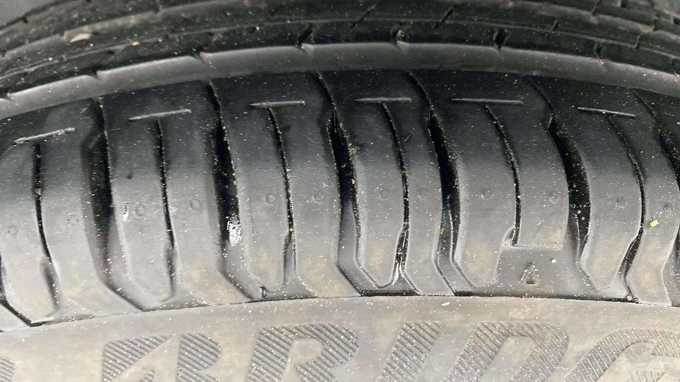 2022 Tata ALTROZ XE DIESEL, Diesel, Manual, 9,325 km, Right Rear Tyre Tread