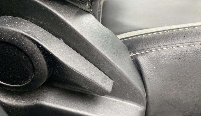 2022 Tata ALTROZ XE DIESEL, Diesel, Manual, 9,325 km, Driver Side Adjustment Panel