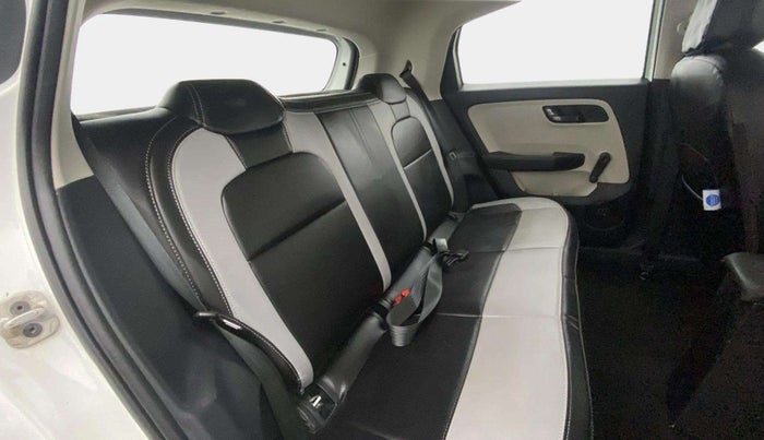 2022 Tata ALTROZ XE DIESEL, Diesel, Manual, 9,325 km, Right Side Rear Door Cabin
