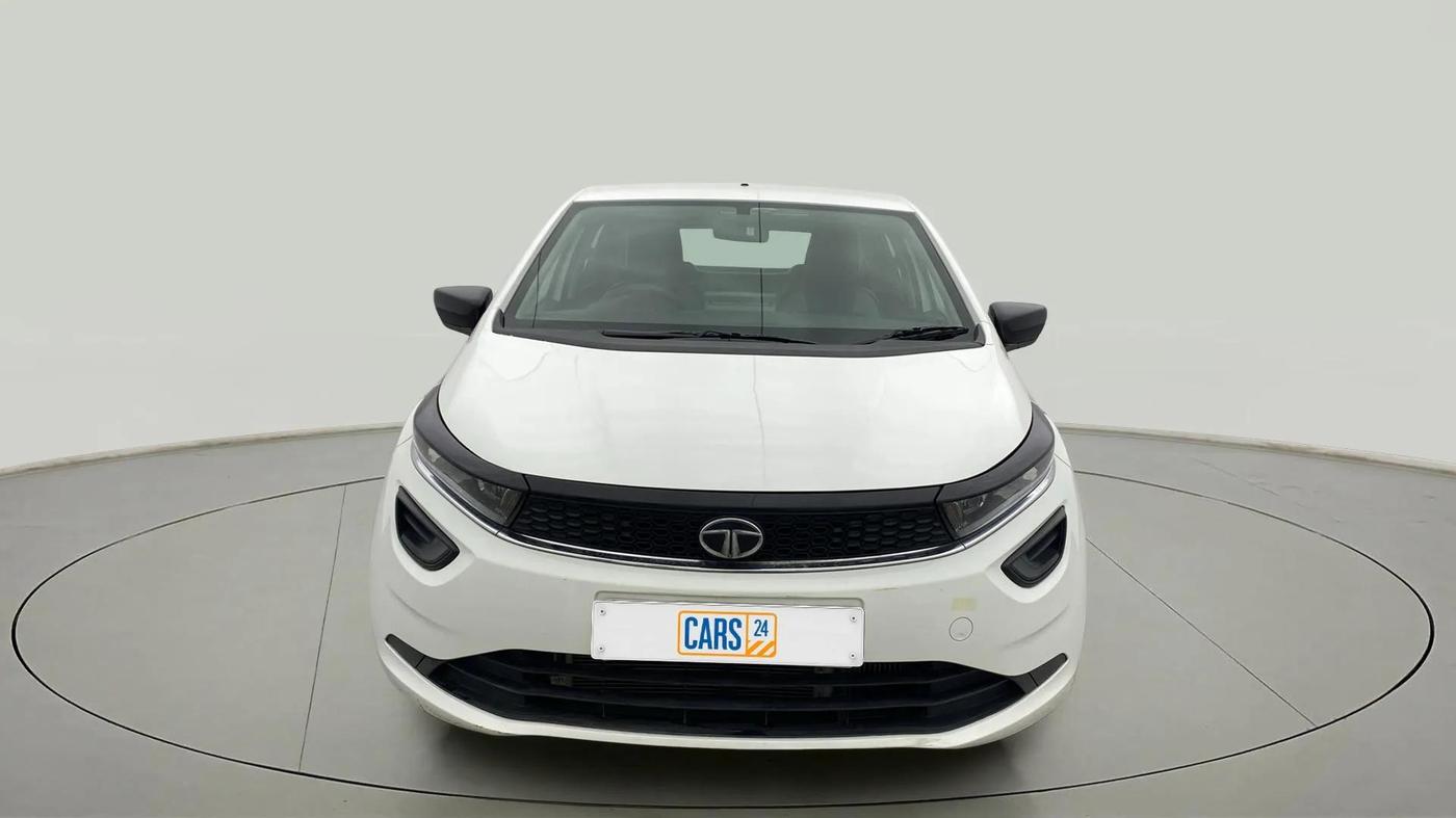 2022 Tata ALTROZ XE DIESEL, Diesel, Manual, 9,325 km, Front