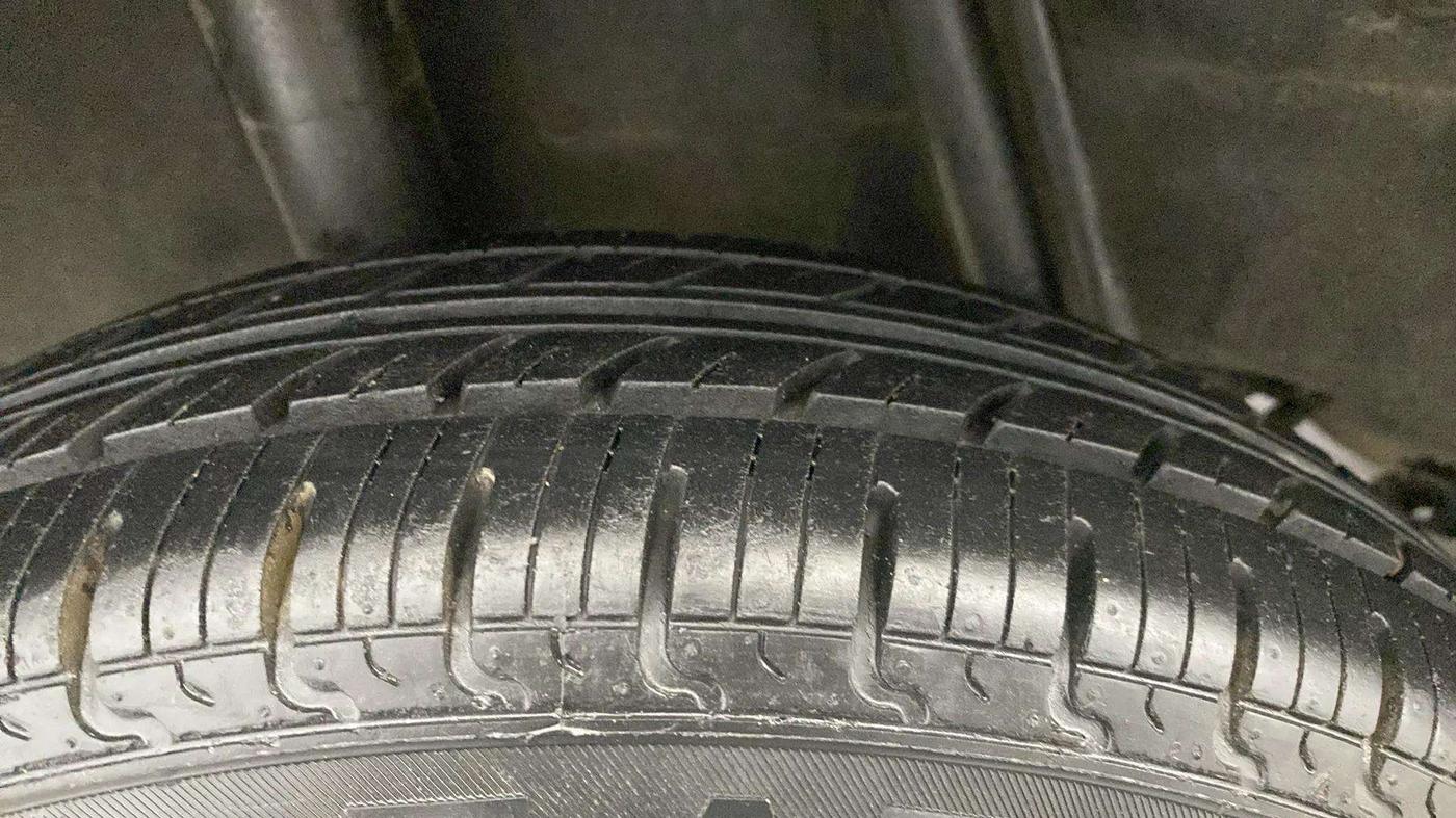 2018 Datsun Redi Go S 1.0 AMT, Petrol, Automatic, 24,963 km, Right Rear Tyre Tread