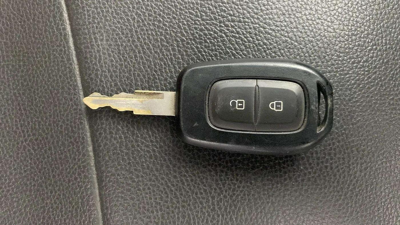 2018 Datsun Redi Go S 1.0 AMT, Petrol, Automatic, 24,963 km, Key Close Up