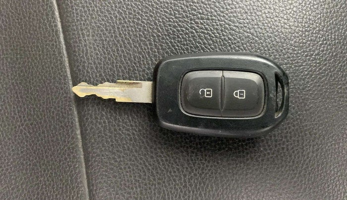 2018 Datsun Redi Go S 1.0 AMT, Petrol, Automatic, 24,963 km, Key Close Up